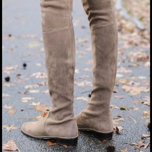 New With Stickers Stuart Weizman Lowland Taupe Stretch Suede 9.5 Medium
